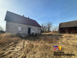 Dom z zabudowaniami Bytomiec